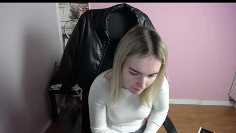 viktoria_lovely online show from 02-11-26, 06:29