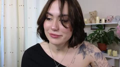 Snapshot of viktoriamoore chatting on 05-09-26, 04:34 viktoriamoore online show from 05-09-26, 04:34