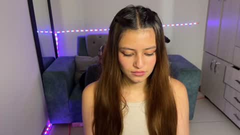 Snapshot of viky_evanss chatting on 07-16-26, 07:09 viky_evanss online show from 07-16-26, 07:09