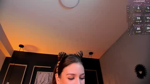 Victoria online show from 10-15-25, 09:48