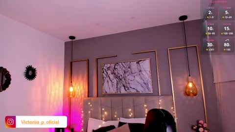 Victoria online show from 04-08-26, 09:37