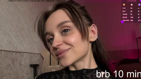 Snapshot of villuuvargas chatting on 04-06-26, 02:42 Eva online show from 04-06-26, 02:42