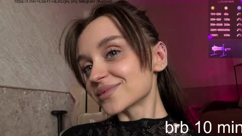 Snapshot of villuuvargas chatting on 04-06-26, 04:46 Eva online show from 04-06-26, 04:46