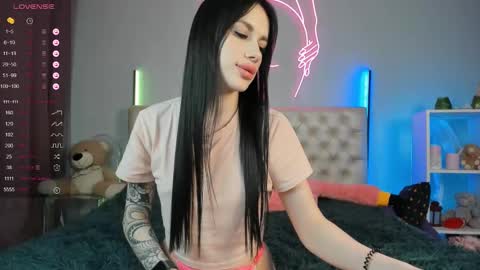 Snapshot of villy_billy chatting on 03-06-25, 09:20 Hey sweetyIam Ariel 3 Ready to play with you online show from 03-06-25, 09:20