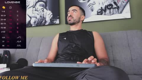 Snapshot of vince_colin chatting on 04-15-26, 12:23 VINCE online show from 04-15-26, 12:23