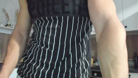 Snapshot of vincent_o chatting on 12-25-24, 07:46 Vincent. uncut 18cm online show from 12-25-24, 07:46