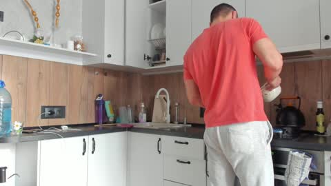 Snapshot of vincent_o chatting on 12-26-24, 08:18 Vincent. uncut 18cm online show from 12-26-24, 08:18