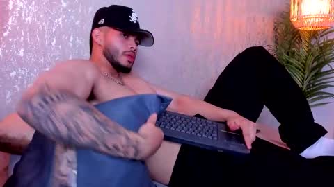 Vincent online show from 10-04-25, 04:54