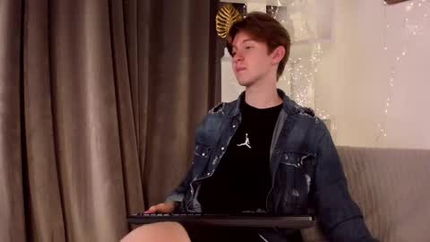 Vincent online show from 09-21-25, 05:53