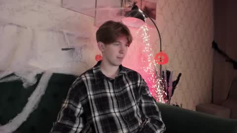 Vincent online show from 10-19-25, 05:41