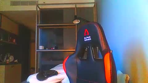 vincentprice69 online show from 10-26-25, 11:49