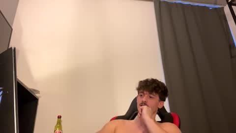 Snapshot of vincentprice69 chatting on 03-02-26, 07:15 vincentprice69 online show from 03-02-26, 07:15