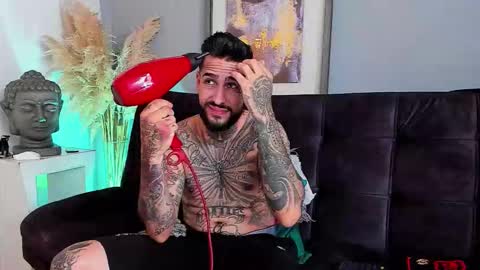 Vincent Sartori online show from 11-30-25, 05:39