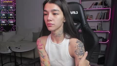 vinkitinkii online show from 01-21-25, 06:54