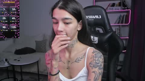 vinkitinkii online show from 01-22-25, 09:57