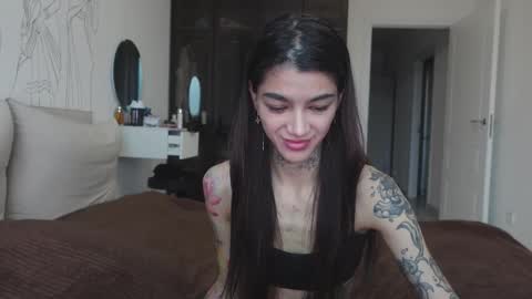 vinkitinkii online show from 10-22-25, 07:08