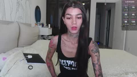 Snapshot of vinkitinkii chatting on 12-22-25, 07:16 vinkitinkii online show from 12-22-25, 07:16