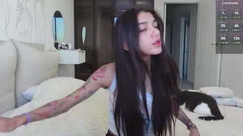 Snapshot of vinkitinkii chatting on 01-06-26, 07:12 vinkitinkii online show from 01-06-26, 07:12