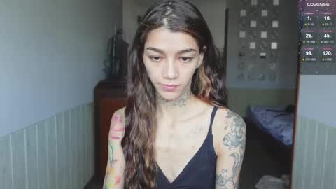 Snapshot of vinkitinkii chatting on 01-16-26, 04:49 vinkitinkii online show from 01-16-26, 04:49