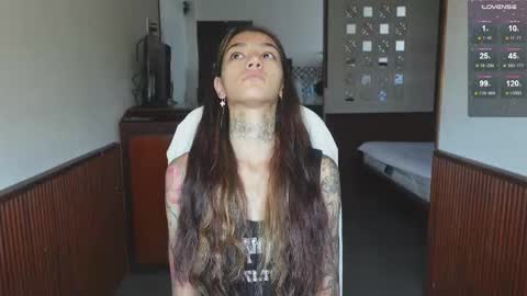 Snapshot of vinkitinkii chatting on 02-07-26, 05:44 vinkitinkii online show from 02-07-26, 05:44