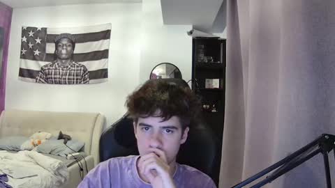 Snapshot of vinnie_06 chatting on 10-23-25, 07:12 vinnie online show from 10-23-25, 07:12