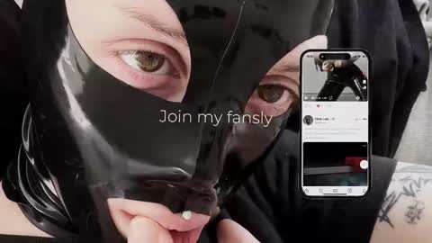 Diva Silvia online show from 11-15-25, 06:15