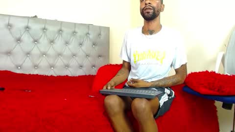 Snapshot of vinzent_lafed_ chatting on 01-15-26, 07:57 vinzent_lafed_ online show from 01-15-26, 07:57