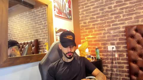 ---Vinzen--- online show from 10-27-25, 05:22