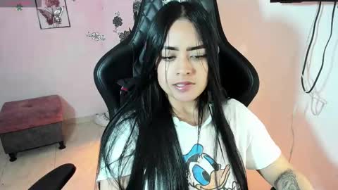 Daniela online show from 10-19-25, 07:53