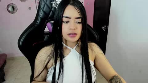 Daniela online show from 11-10-25, 01:04