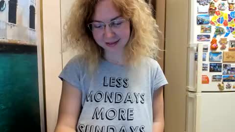 viodetta online show from 10-26-25, 03:40