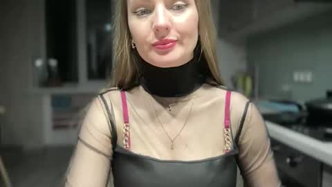 Funny  girl online show from 03-05-25, 02:01