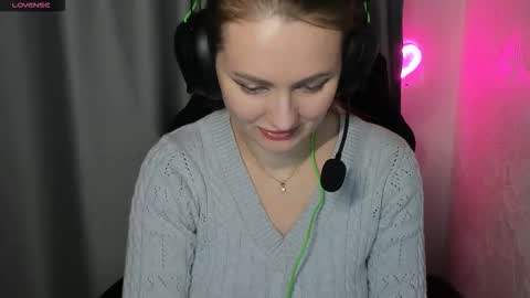 Snapshot of viola_1 chatting on 03-05-26, 04:47 Funny girl online show from 03-05-26, 04:47