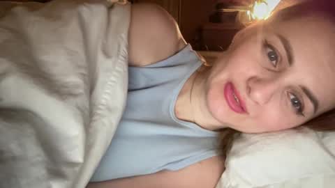 Snapshot of viola_1 chatting on 03-07-26, 01:35 Funny girl online show from 03-07-26, 01:35