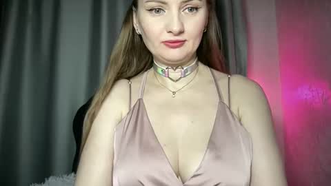 Snapshot of viola_1 chatting on 04-13-26, 10:15 Funny girl online show from 04-13-26, 10:15