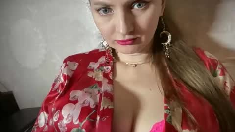 Snapshot of viola_1 chatting on 04-15-26, 11:16 Funny girl online show from 04-15-26, 11:16