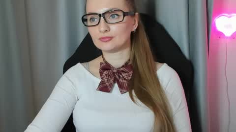 Snapshot of viola_1 chatting on 04-30-26, 08:57 Funny girl online show from 04-30-26, 08:57