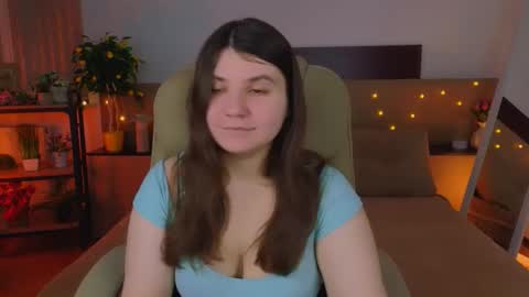 Snapshot of viola__shy chatting on 03-19-26, 09:19 Viola online show from 03-19-26, 09:19