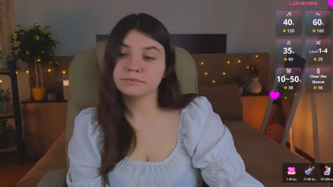 Snapshot of viola__shy chatting on 03-31-26, 07:03 Viola online show from 03-31-26, 07:03