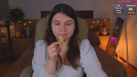 Snapshot of viola__shy chatting on 04-04-26, 08:06 Viola online show from 04-04-26, 08:06