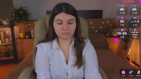 Snapshot of viola__shy chatting on 04-05-26, 07:44 Viola online show from 04-05-26, 07:44