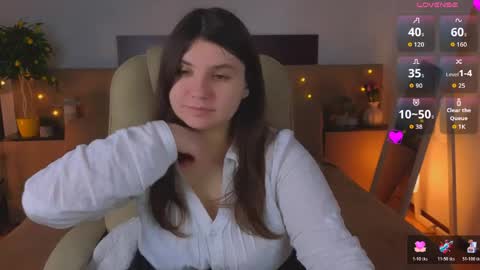 Snapshot of viola__shy chatting on 04-14-26, 08:15 Viola online show from 04-14-26, 08:15