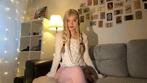 viola_blonde online show from 10-11-25, 01:20
