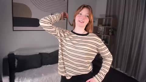 Viola but friends call me Sisi online show from 03-14-26, 03:50