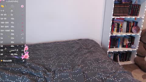 Viola online show from 04-01-26, 01:41