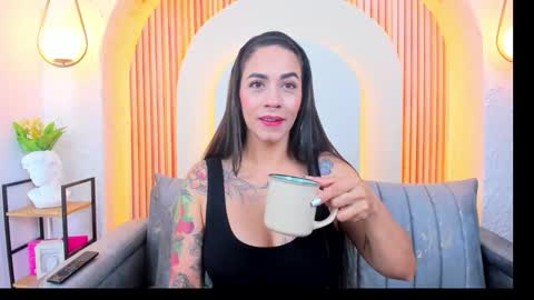 Violette online show from 02-11-26, 10:42