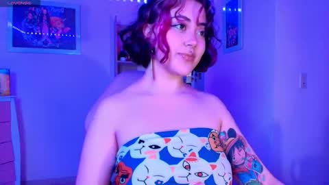 Snapshot of violeet_smile chatting on 01-18-26, 05:55 violet online show from 01-18-26, 05:55