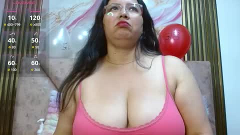 Snapshot of violemurray chatting on 02-23-26, 11:51 violemurray online show from 02-23-26, 11:51