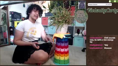 Curly the Coin Operated Toy online show from 03-08-25, 11:18