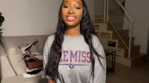 Fantasy Black Girl online show from 11-07-25, 06:46